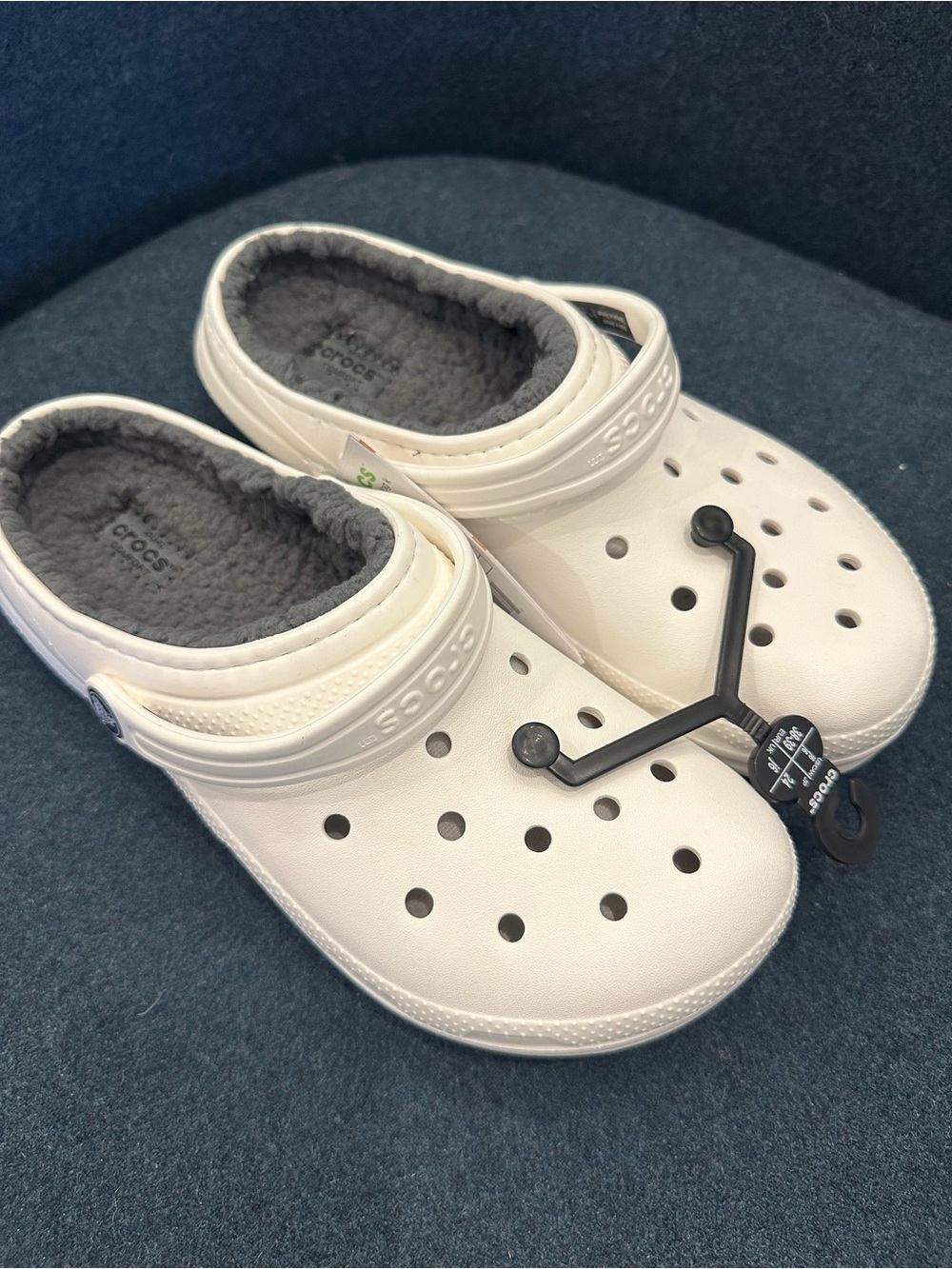 White Crocs Classic Lined Brand New NWT - Size j 6 EU 38-39